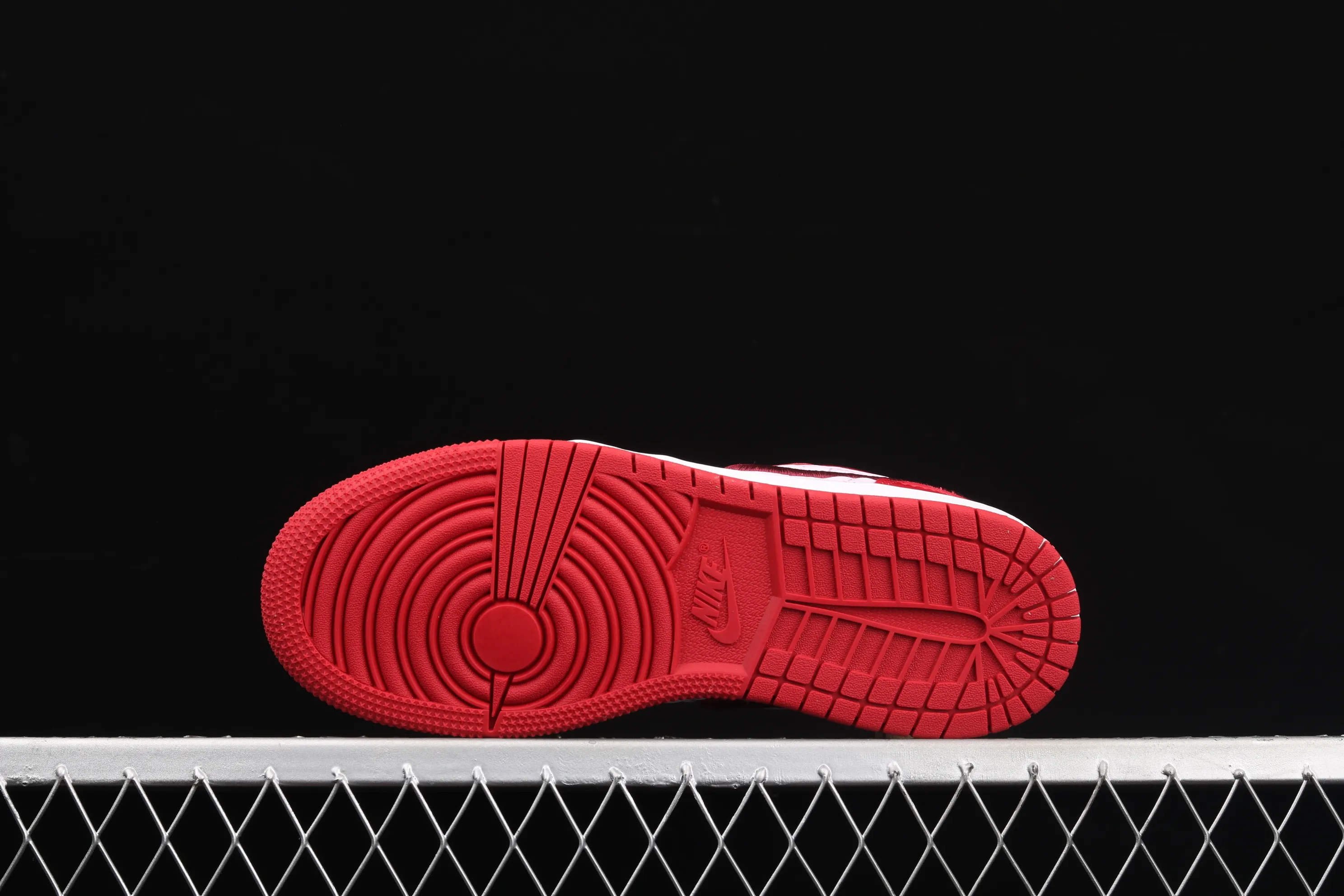 All categories Air Jordan Jordan series basketball shoes Air Jordan 1 Low Air Jordan 1 Low AJ1 Joe 1 Christmas red low-top basketball shoes DB3621-600